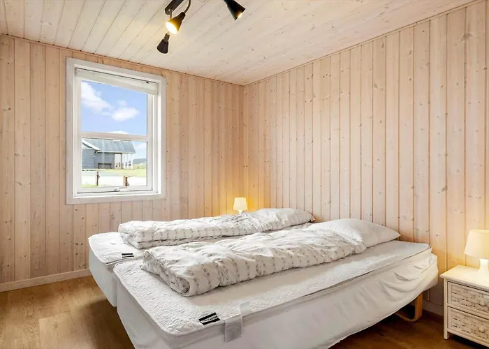Lk2175-lokken-finhvalvej-11 * Løkken